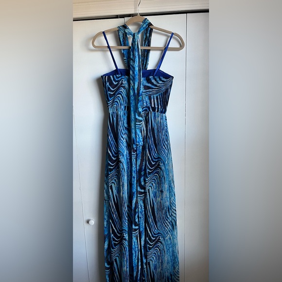 Long BCBG halter dress - Picture 2 of 5